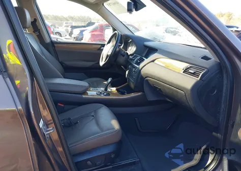 2014 BMW X3 xDrive28I z USA, uszkodzony, nr VIN 5UXWX9C54E0D28662